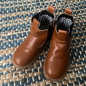 Boys / 6 year old fall boots